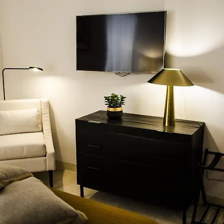 Croce Luxury With Air Conditioning, Wi-fi N0975 Апартаменты *