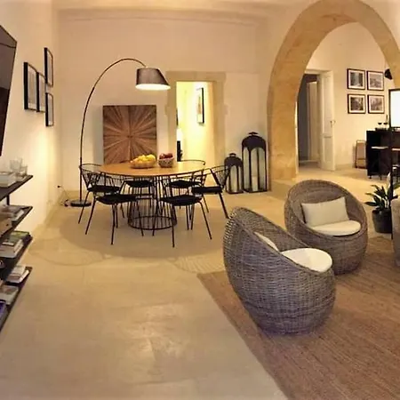 Croce Luxury With Air Conditioning, Wi-fi N0975 Апартаменты