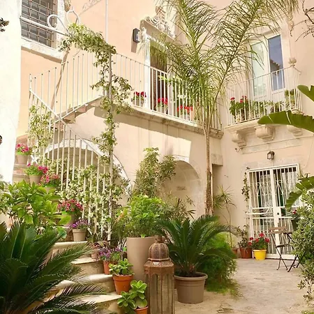Appartement Croce Luxury With Air Conditioning, Wi-fi N0975 *
