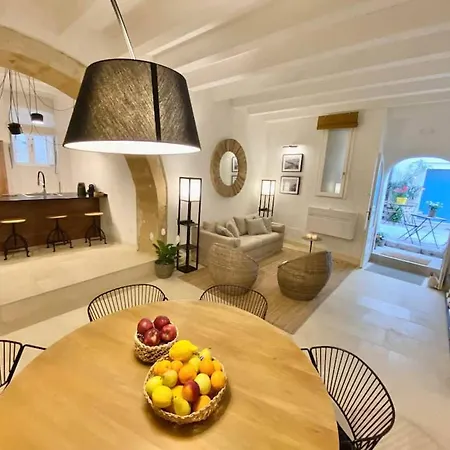 Croce Luxury With Air Conditioning, Wi-fi N0975