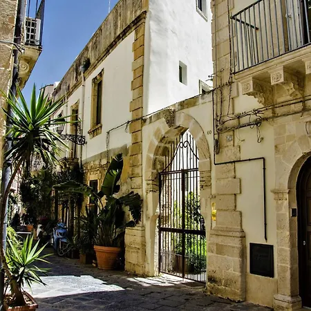 Croce Luxury With Air Conditioning, Wi-fi N0975 Апартаменты *